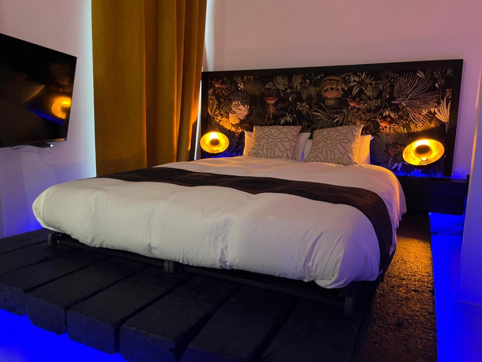 White Castle - Charleroi Airport Bed & Breakfast Екстериор снимка