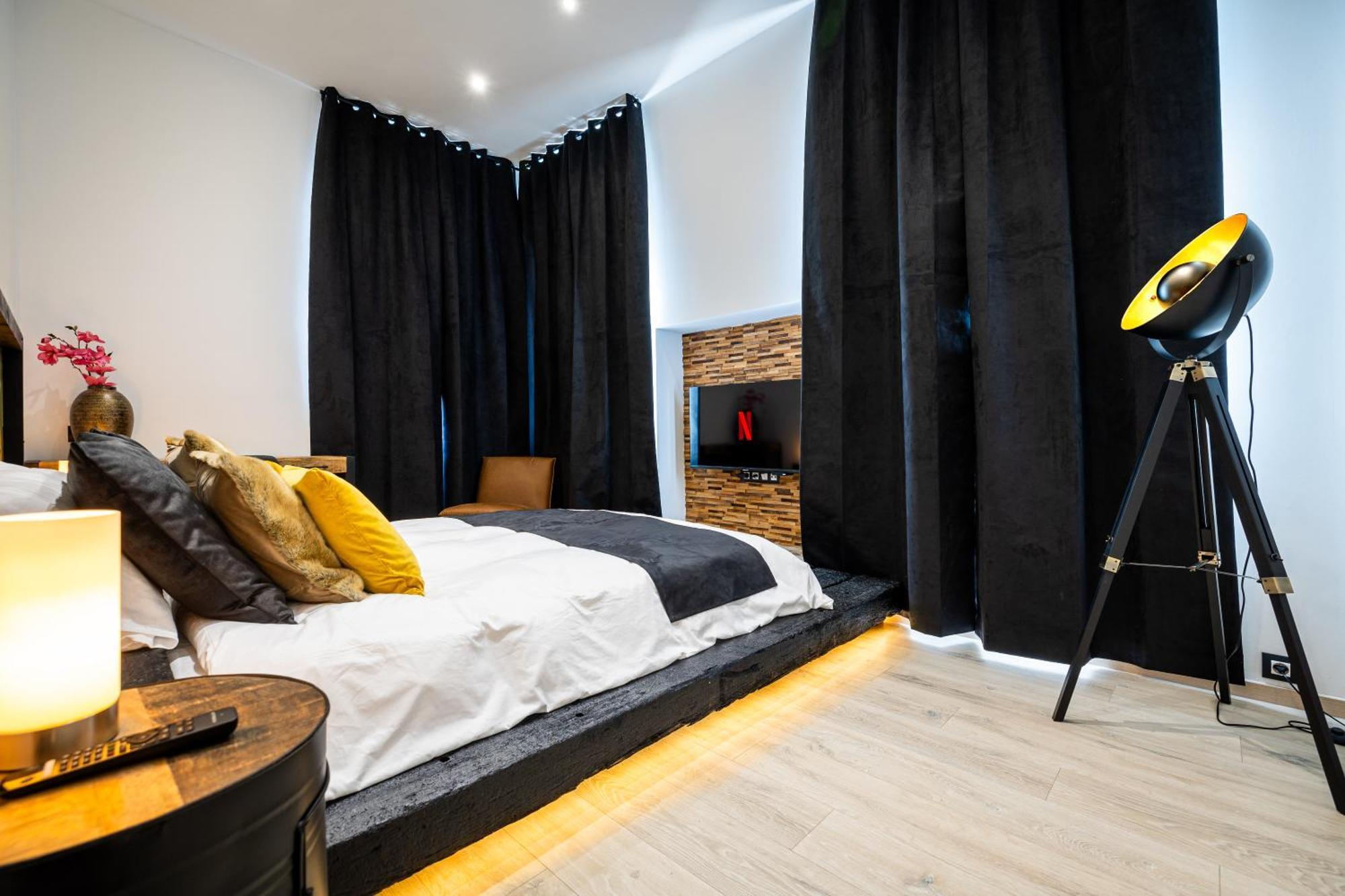 White Castle - Charleroi Airport Bed & Breakfast Екстериор снимка